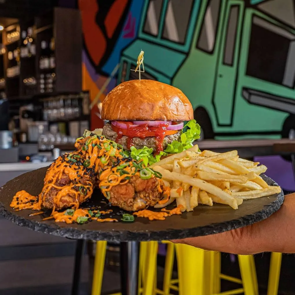 CYCHO'S BUFFALO WINGS