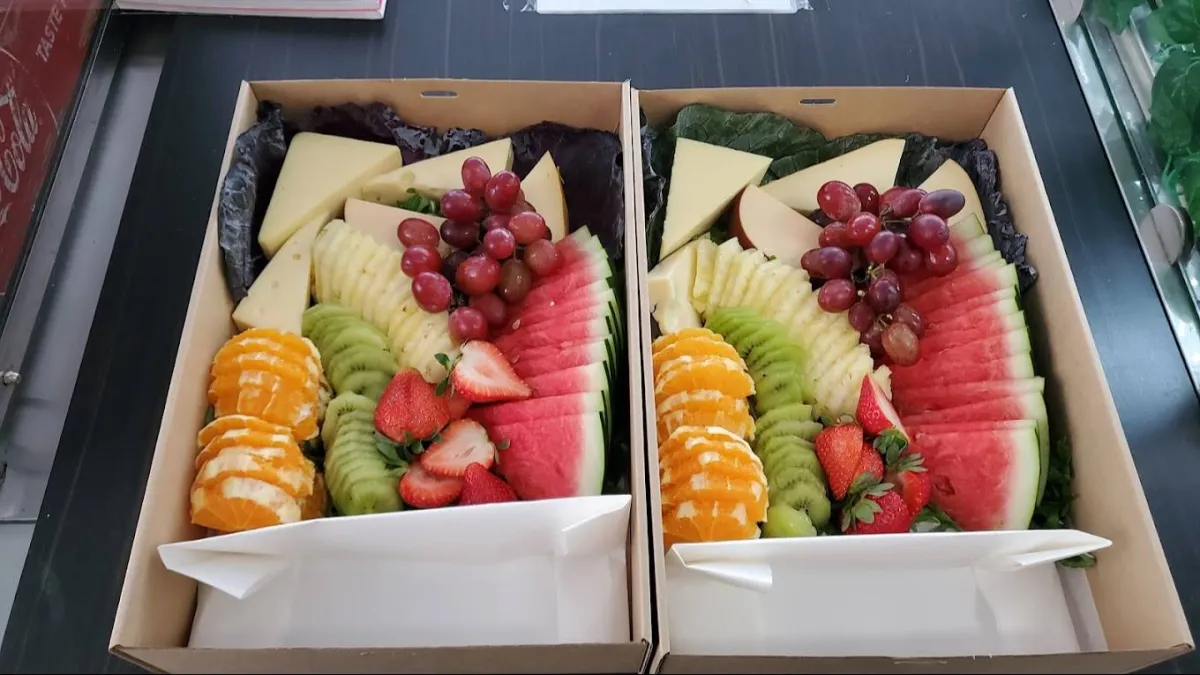 Zippy Cafe & Juice Bar