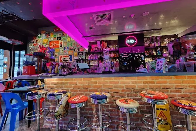 SURA Thai Restaurant & Bar — photo 3