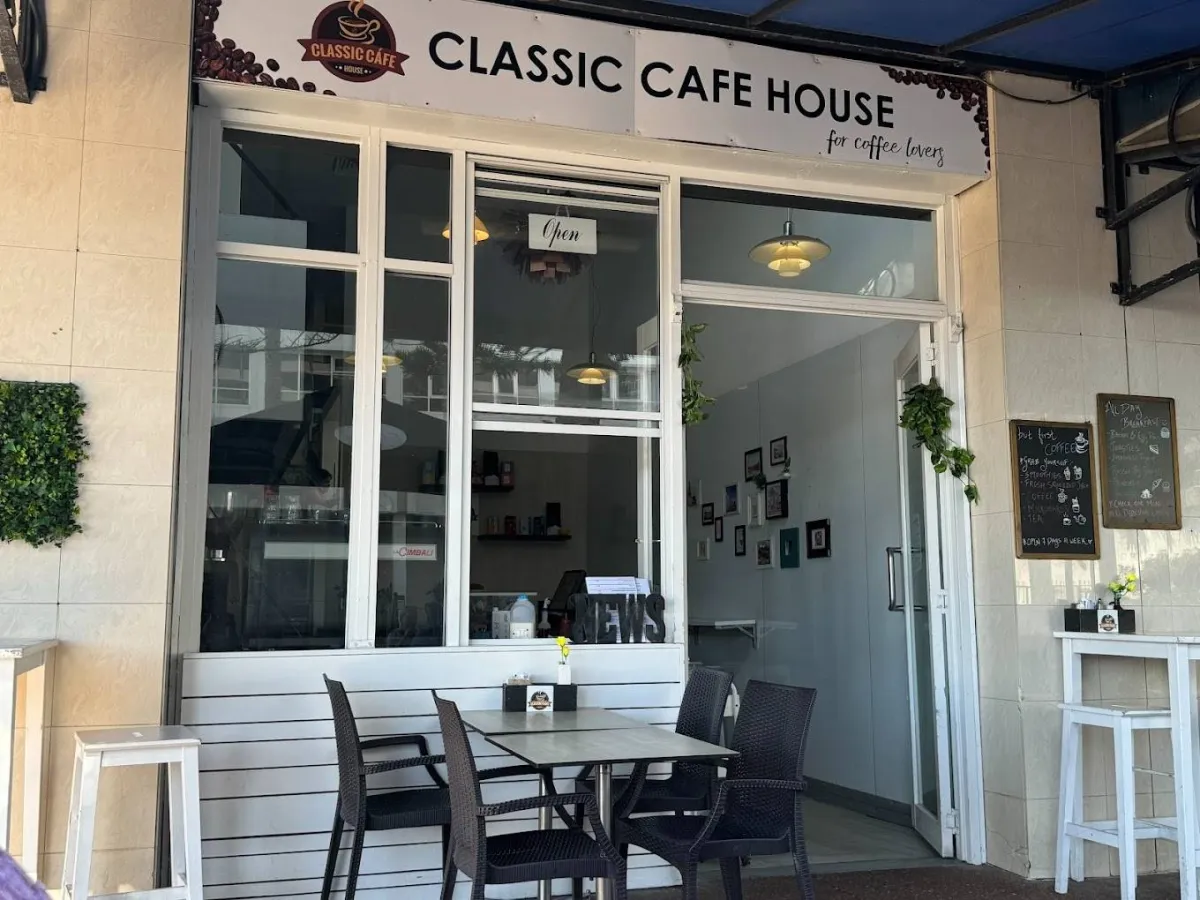 Classic Cafe House — photo 4