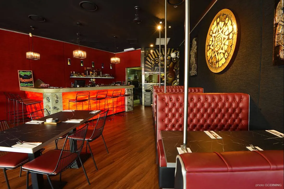 The Aztec (Broadbeach) — photo 4