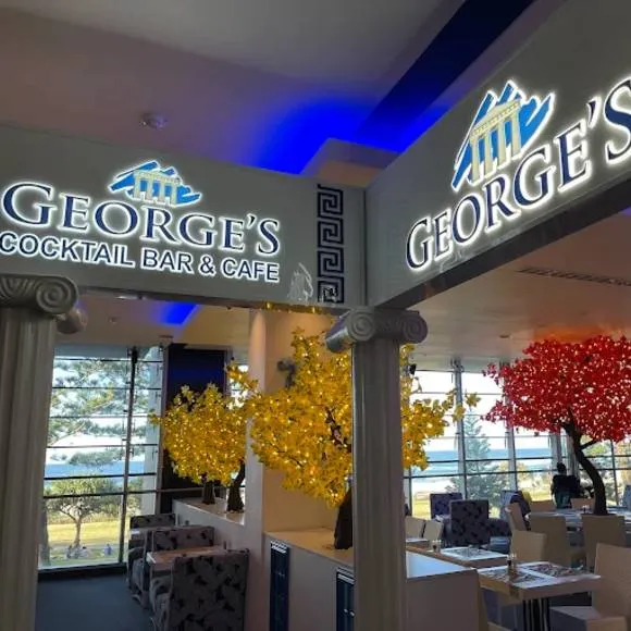 George’s Cafe & Cocktail Bar (Coolangatta) — photo 5
