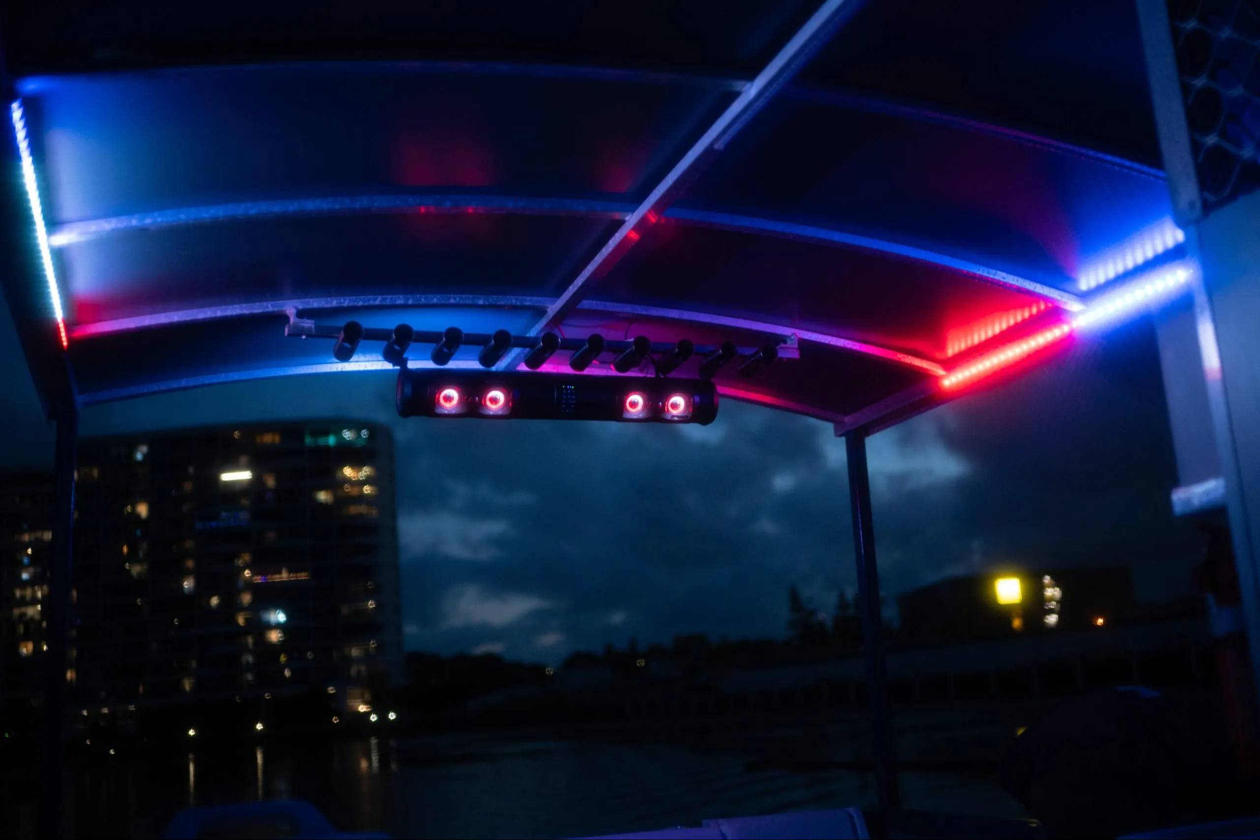 BBQ Pontoon Boat Hire — photo 2
