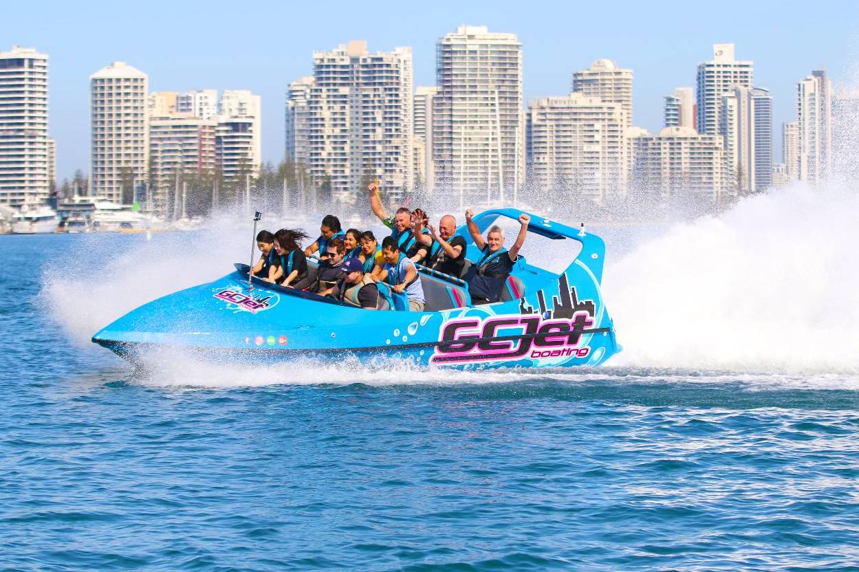 Jet boat, Parasailing + 1.5hr Jet Ski Safari (2ppl) — photo 2