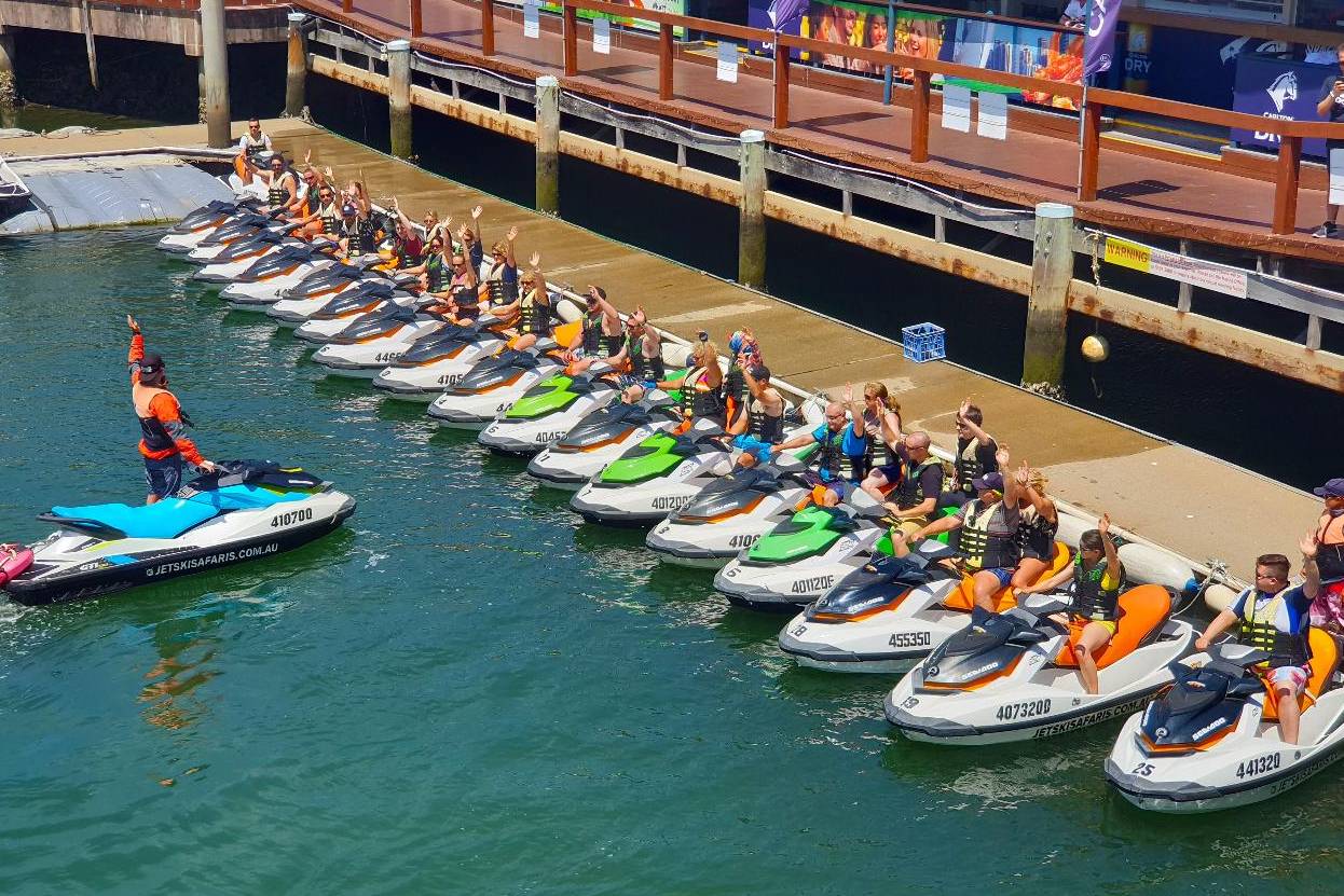Jet boat, Parasailing + 1.5hr Jet Ski Safari (2ppl) — photo 4