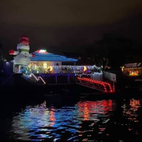 Christmas Lights Cruise — photo 4