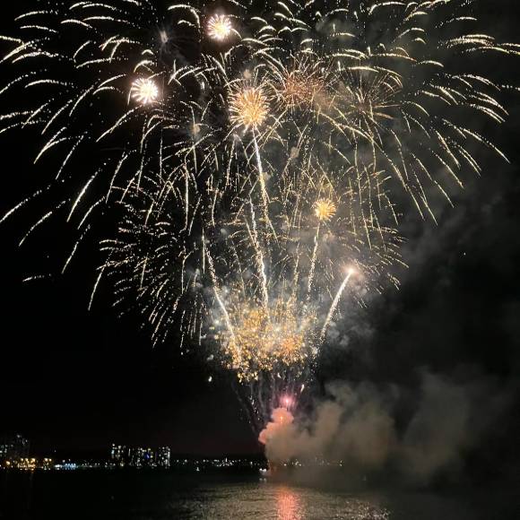 Mermaid Spirit Brisbane Riverfire 2025 — photo 4